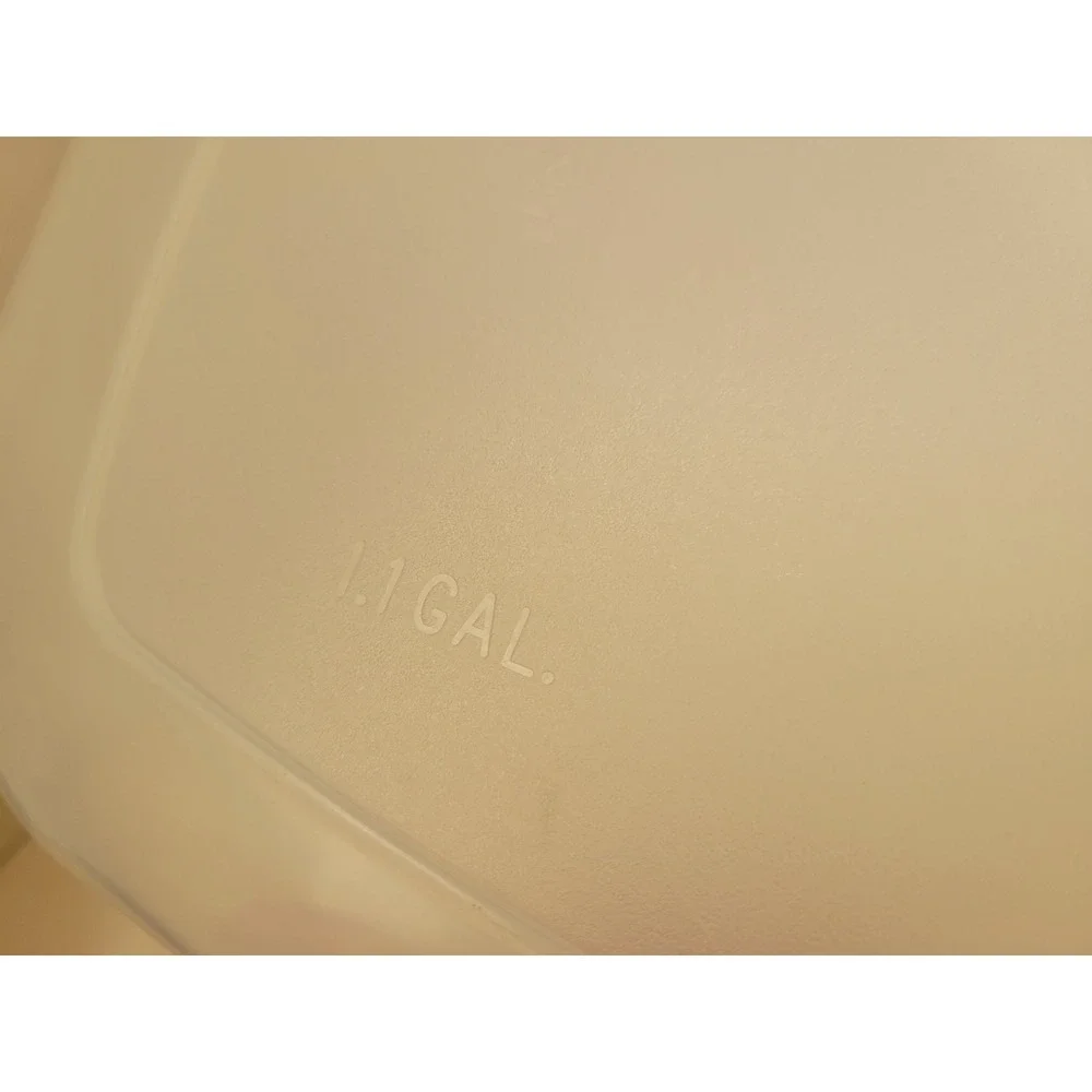 Rubbermaid vintage gal4